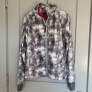 Mondetta Gray Jacket Size Small EUC